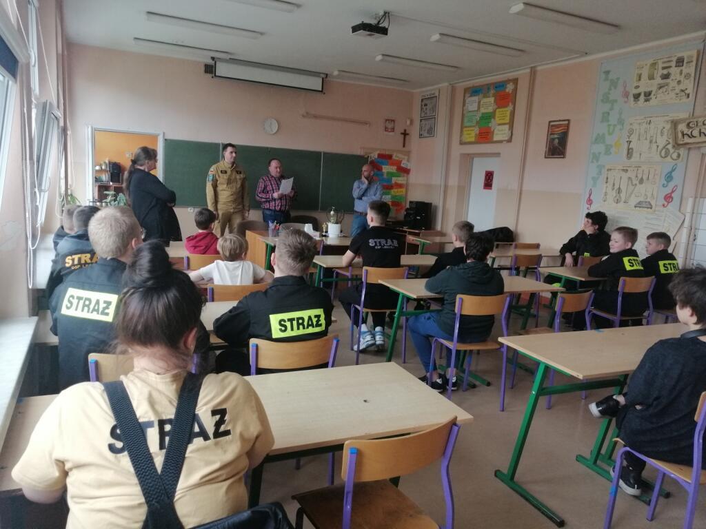 news 2025 04 turniej wiedzy pozarniczej w Zdzieszoiwcach wyniki etapu gminnego 01
